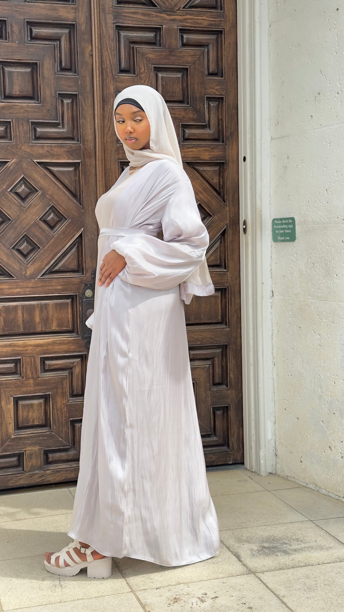 AYMA SATIN ABAYA SET